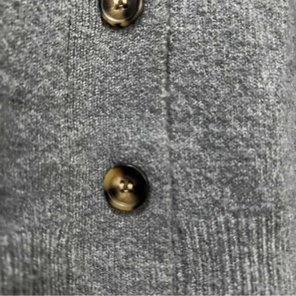 Sam Edelman XS Gray V Neck Button RUFFLED SLEEVES CARDIGAN SWEATER Vegan B4 - Picture 7 of 7